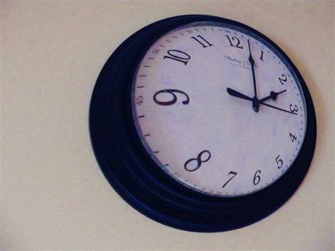 Trippy Clock By Dizzyemily On Deviantart