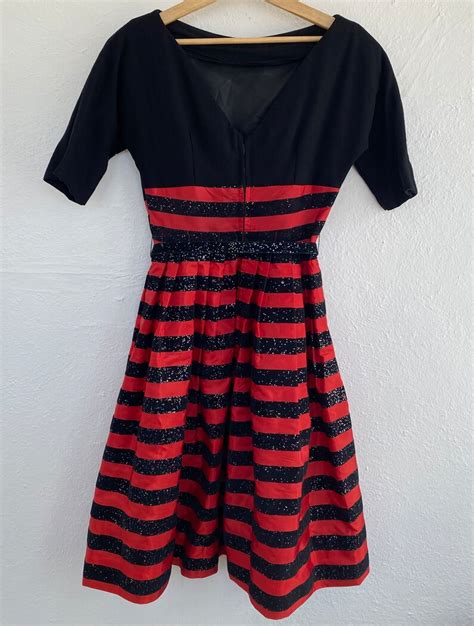 1950s New Look Mad Men Black Red And Glitter Striped Cupcake Wide Neck