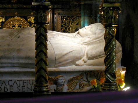 Tomb Of St Catherine Of Siena This Fifteenth Century Tomb Flickr