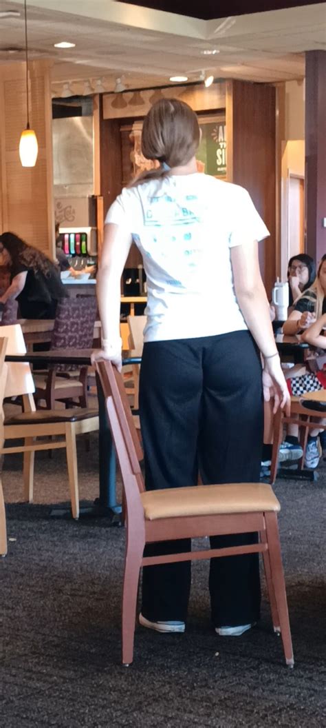 Just A Girl With Her Baggy Pants Up Her Ass Crack Spandex Leggings Yoga Pants Forum