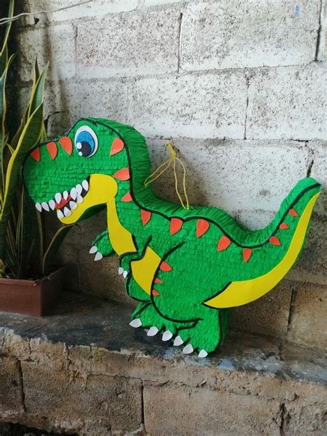 Pi Ata Dinosaurio Decoracion De Dinosaurios Fiestas Juegos Para