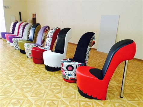 Кресло туфелька, его оригинальность и практичность модели