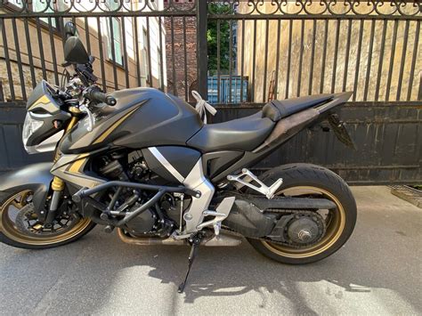 Купить б у Honda CB 1000R инжектор 5 передач в Санкт Петербурге серый naked bike 2014 года на