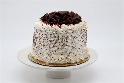 Black Forest Cake Signature Cakes Rockwells Bakery Bakery In Ca