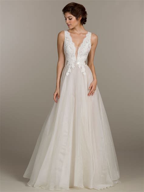 Свадебное платье цвета айвори - 83 фото