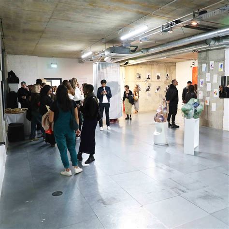 AI-managed rental shops London will pop up in the city center 4