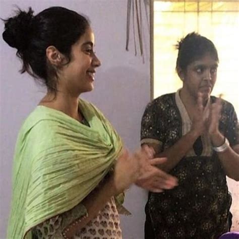 Nude Photoshoot Of Siddharth Malhotra सदधरथ मलहतर न खल रज उनहन भ कय ह