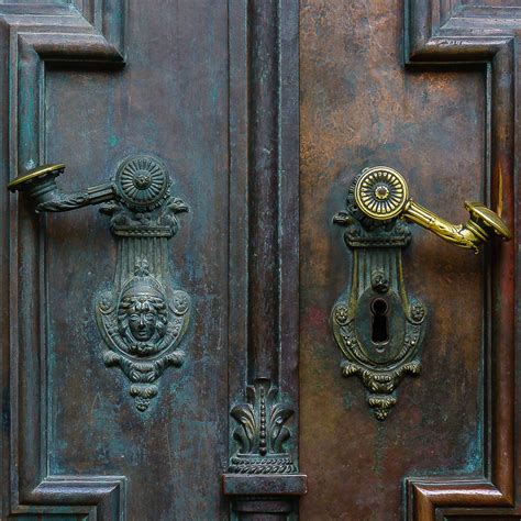 45 Stunning And Unique Door Handle Ideas For Your Stylish Homes