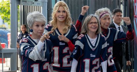 Exclusive Lily Tomlin And Sally Field Discuss Jane Fonda In 80 For