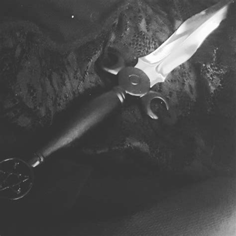Athame What Is The Witches Circle Amino