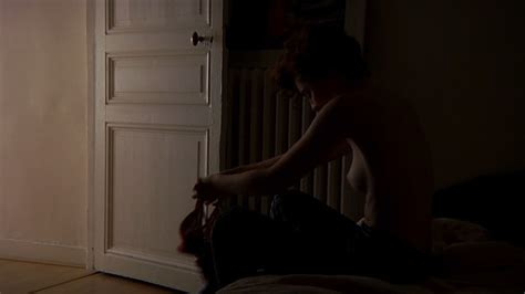 Nude Video Celebs Alizee Durkheim Nude Marques De Famille 2018