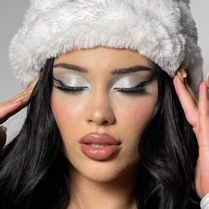 Pan Piano Nude Photo