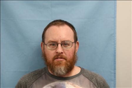 Benjamin Jay Larue A Registered Sex Violent Or Drug Offender In