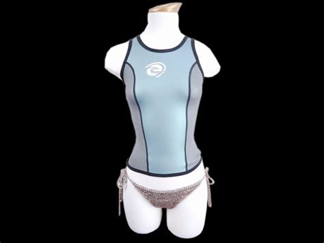 2005 Jessica Alba Bikini And Wetsuit Top Into The Blue At Santa Monica 2013 As S114 Mecum Auctions