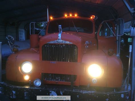 1957 Mack B61t