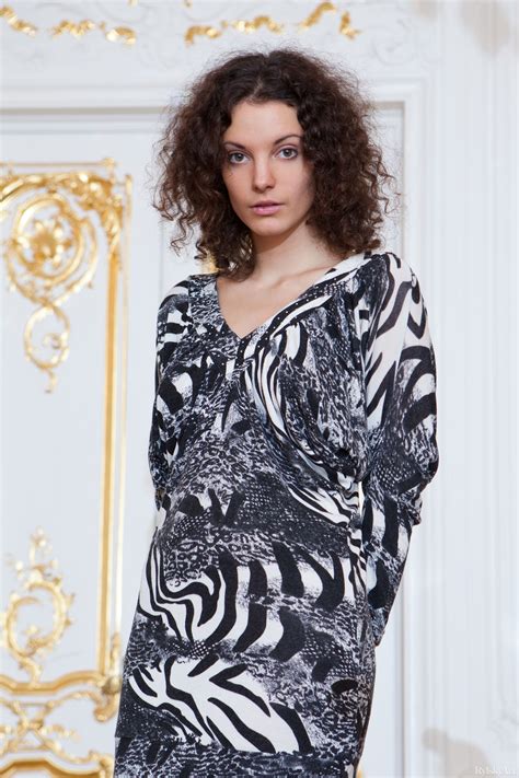 Leesa Pelatea Nude Photos Album