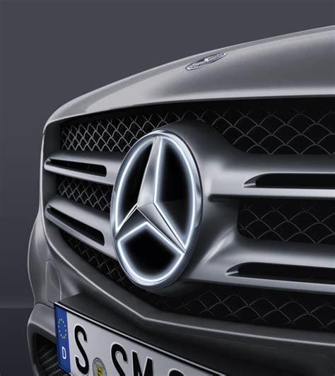 The Mercedes-Benz Accessories give some extra personality to your car ...