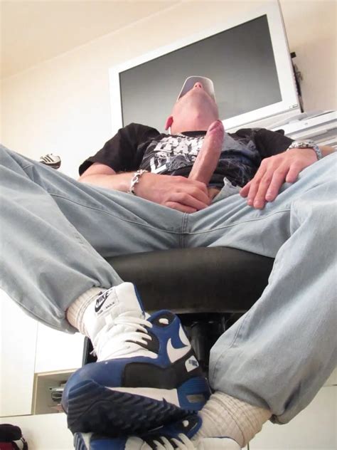 Prollking Airmax Big Cock Nude Pics Xhamster
