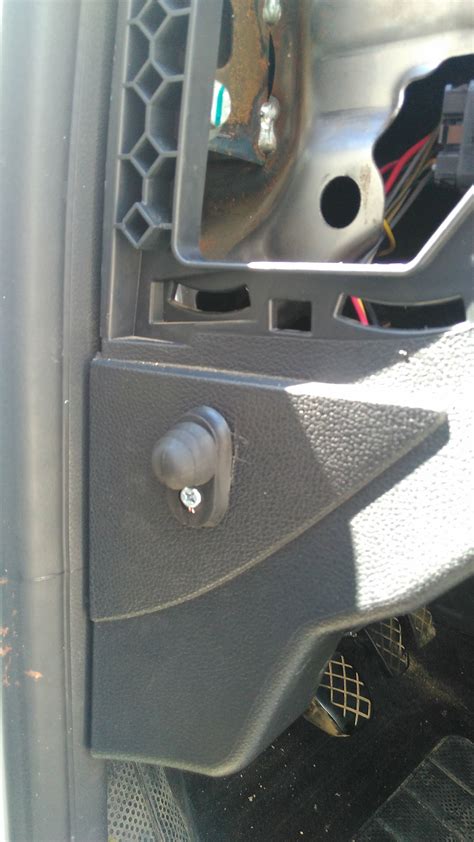 Концевик двери, самостоятельная установка — Skoda Fabia Combi Mk2, 1,4 ...