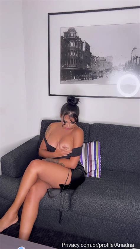 Ariadna Naked With Her Fingers In Her Lubricated Asshole Cnn Amador