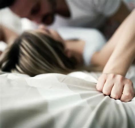 Razones Por Las Que El Sexo Anal Es Doloroso Para Ti Actitudfem