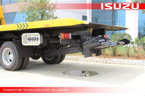 Hot Selling 3Tons Isuzu Road Wrecker Truck Emergency Rescue Vehicle In