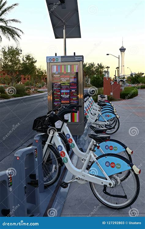 Las Vegas Premium Outlets North Shuttle IUCN Water