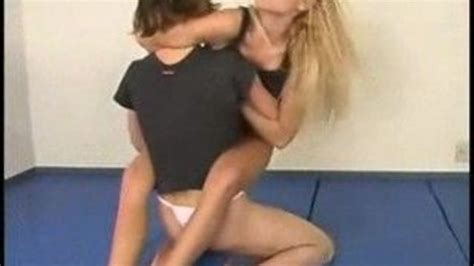 Bianca Vs Janay Sex Fight SHEKICKSASS Clips4sale