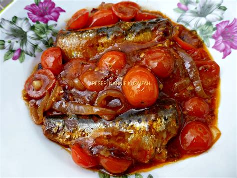 Resepi Nennie Khuzaifah Sambal Tumis Ikan Sardin Campur Tomato Ceri