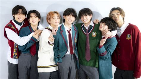 8LOOM、『君花』Paraviオリジナル番組で新曲「HIKARI」パフォーマンスビデオ公開 裏トークも！ ／2022年11月22日 - 写真 ...