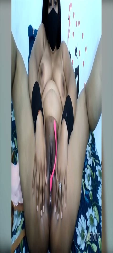 Sperkling Queen Full Nude Pussy Rubbing