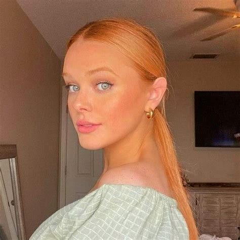 Pin by 𝒚 𝒖 𝒏 𝒊 on litit ends with us Hair color and cut Blonde