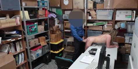 Shoplifter Girl Alyssa Cole Bangs In Her Pussy Tnaflix