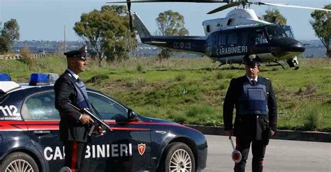 Alcamo Pistola Dentro Casa Arrestato Alcamese Dai Carabinieri Prima