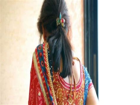 UP Lucknow Woman From China Complaints Husband Force To Watch Porn To Make Relation Have Sex