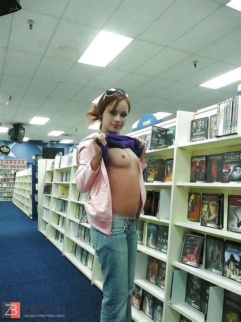 Displaying Mooning Ect ZB Porn