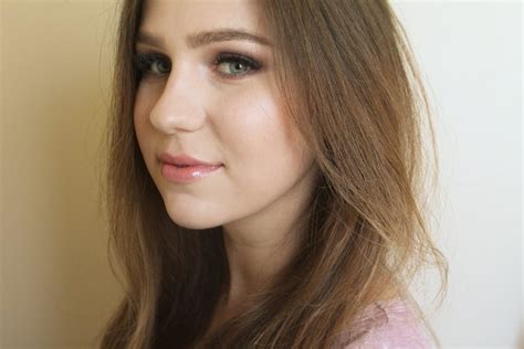 FOTD Starring The Urban Decay Naked Palette And My New Fave Clinique Lippie Makeup And