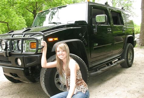 Lola Near Jeep Porn Pictures Xxx Photos Sex Images Pictoa