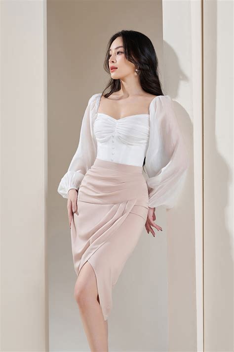 Seymour Wrap Tulip Skirt In Nude Pink Chello
