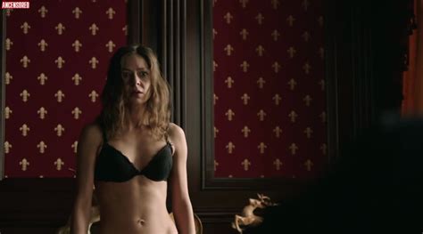 Naked Elena Lyadova In Izmeny