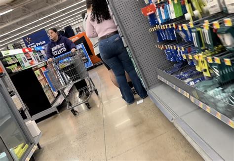 Beefy Phat Ass Latina Spandex Leggings Yoga Pants Forum