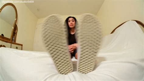 Amateur Soles Giantess And Footjobs K Lidl Sundae S White Knee Highs Mp