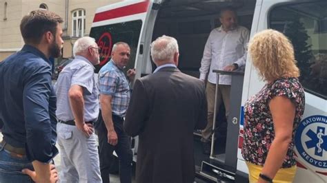 Nowy ambulans transportowy zasili flotę pojazdów Szpitala