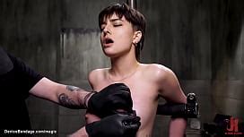 Fat Slut Anal Play Fist Fucked Xnxx