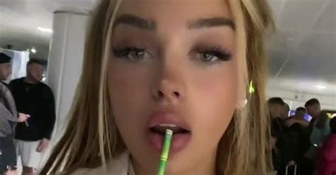 Model Nearly Flashes Boobs As She Stuns In Extremely Tiny Bikini TrendRadars UK