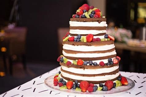 Naked Cake