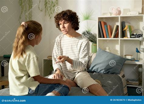 Mother Having Serious Conversation With Her Daughter Stock Image Image Of Adoptive Judgment