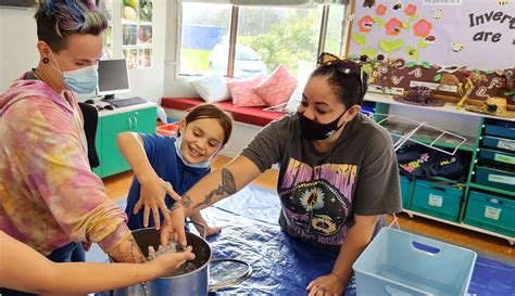 Reuse, recycle, recreate - creative paper making from scratch - EcoFest | Beautification Trust