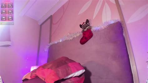 Hot Latina Playing With Her Pussy