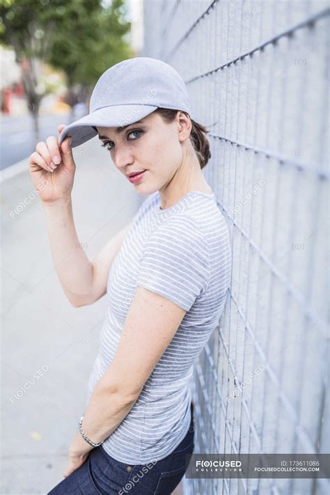 Women Wearing Baseball Hats